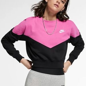 NWT Nike Women's Cropped Fleece Crew